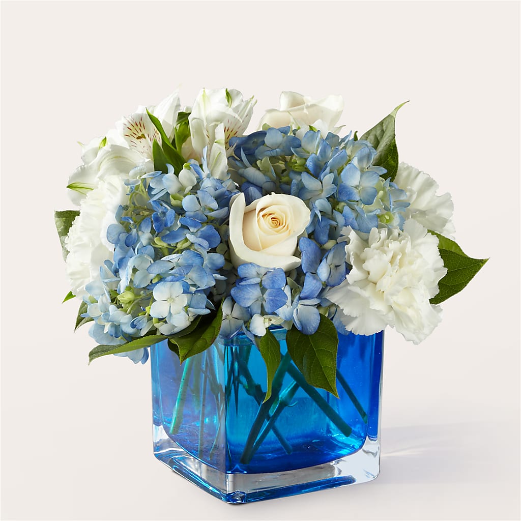 Soothing Waters Bouquet – Jasmin Florist, S Richmond Hl NY