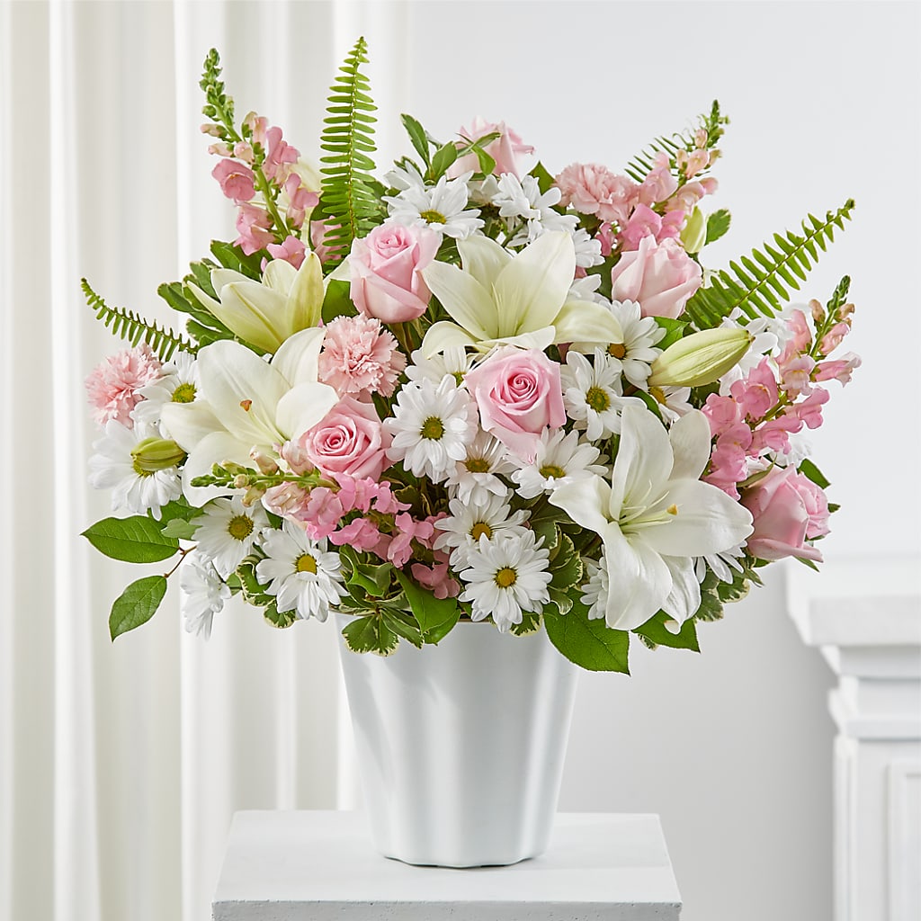Soft Touch Tabletop Basket – Jasmin Florist, S Richmond Hl NY