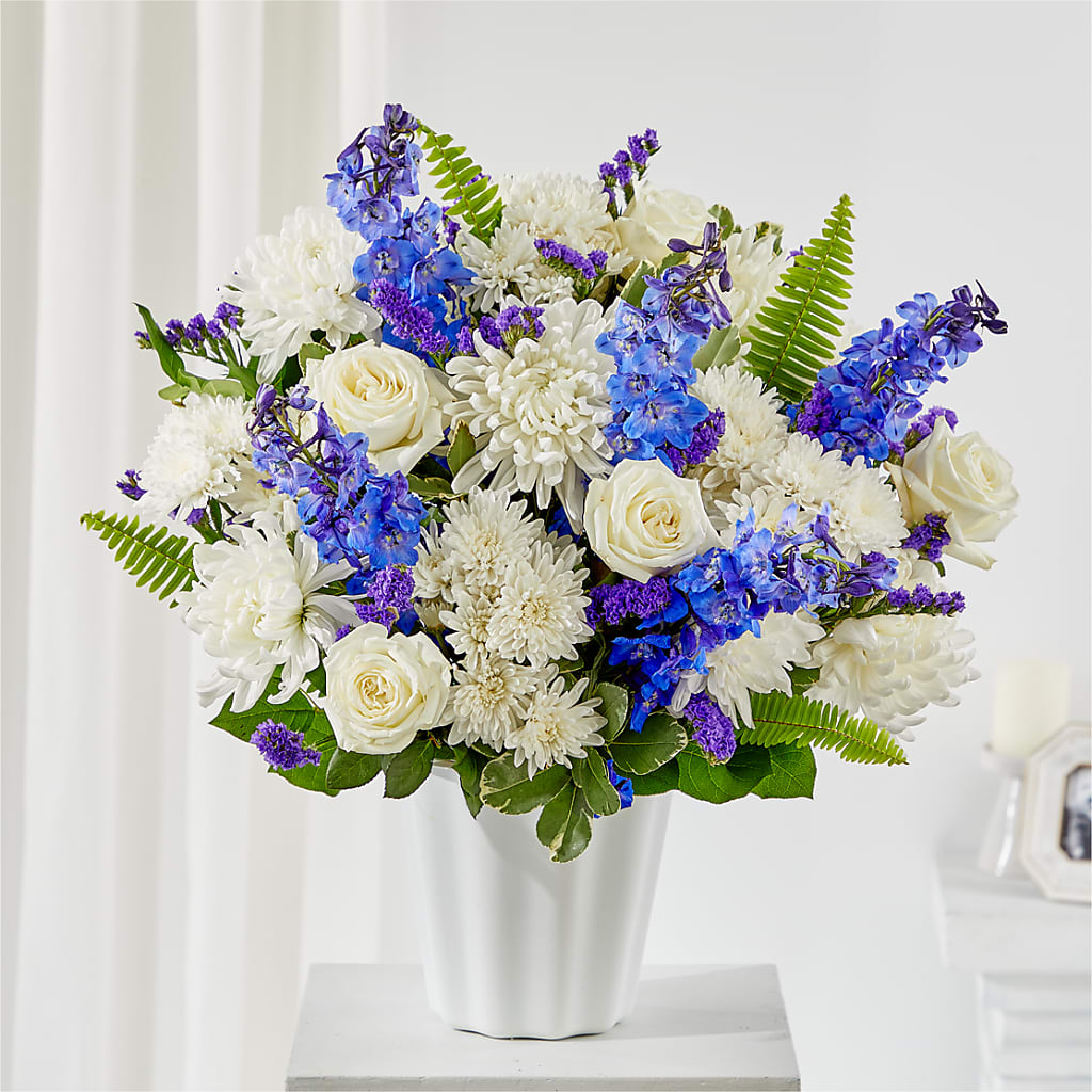 Hold Dear Tabletop Basket – Jasmin Florist, S Richmond Hl NY