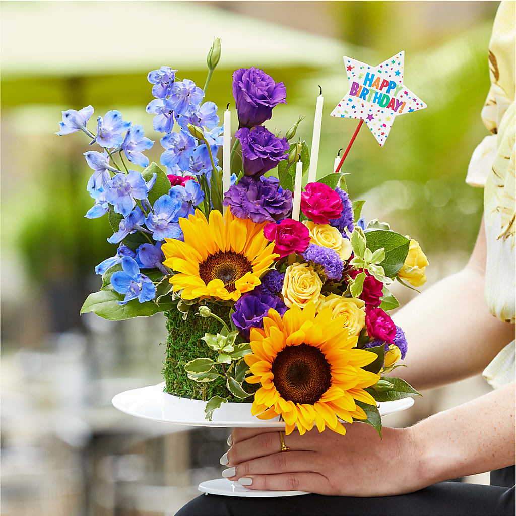 Star of the Day Floral Cake – Jasmin Florist, S Richmond Hl NY