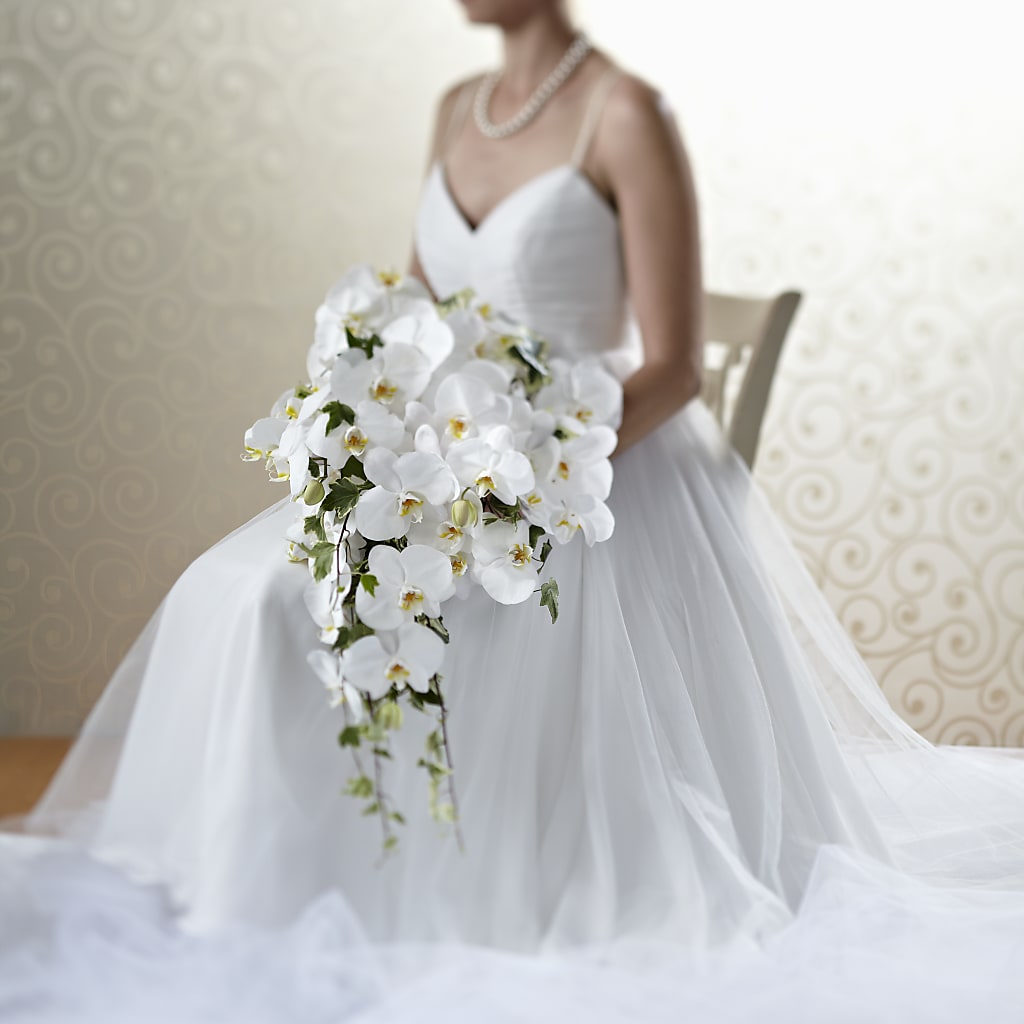 Classic White Bouquet – Jasmin Florist, S Richmond Hl NY