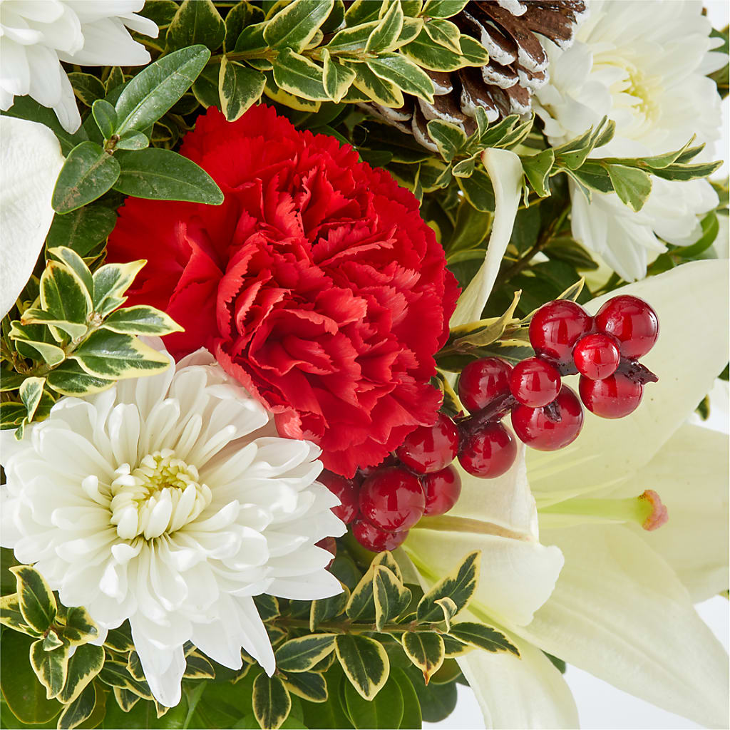 Festive Moments Tree –  Jasmin Florist, S Richmond Hl NY