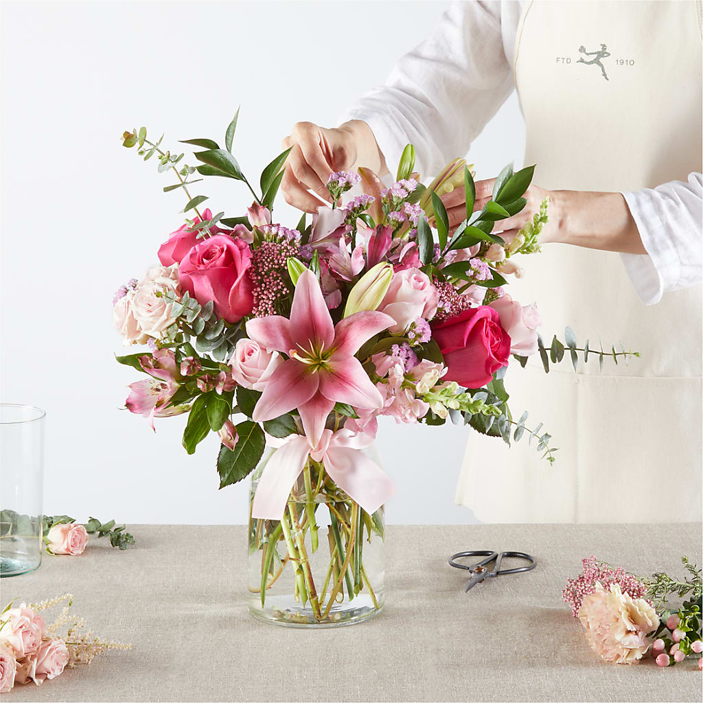 Pink Ribbon - A Florist Original –  Jasmin Florist, S Richmond Hl NY