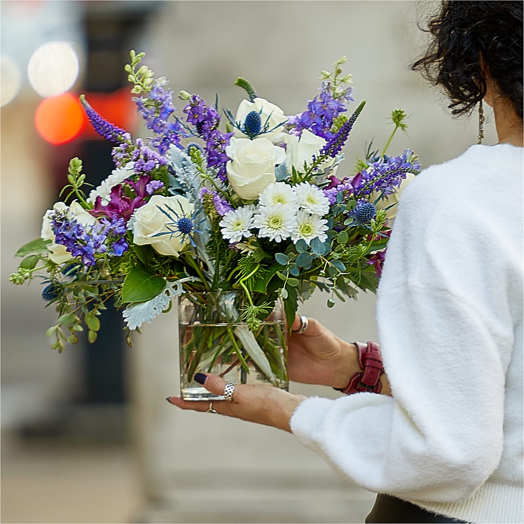 Shooting Star Bouquet –  Jasmin Florist, S Richmond Hl NY